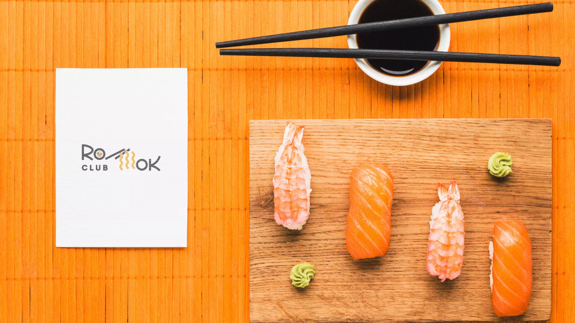 Создание логотипа суши-бара «Roll Wok Club» в Котельниче